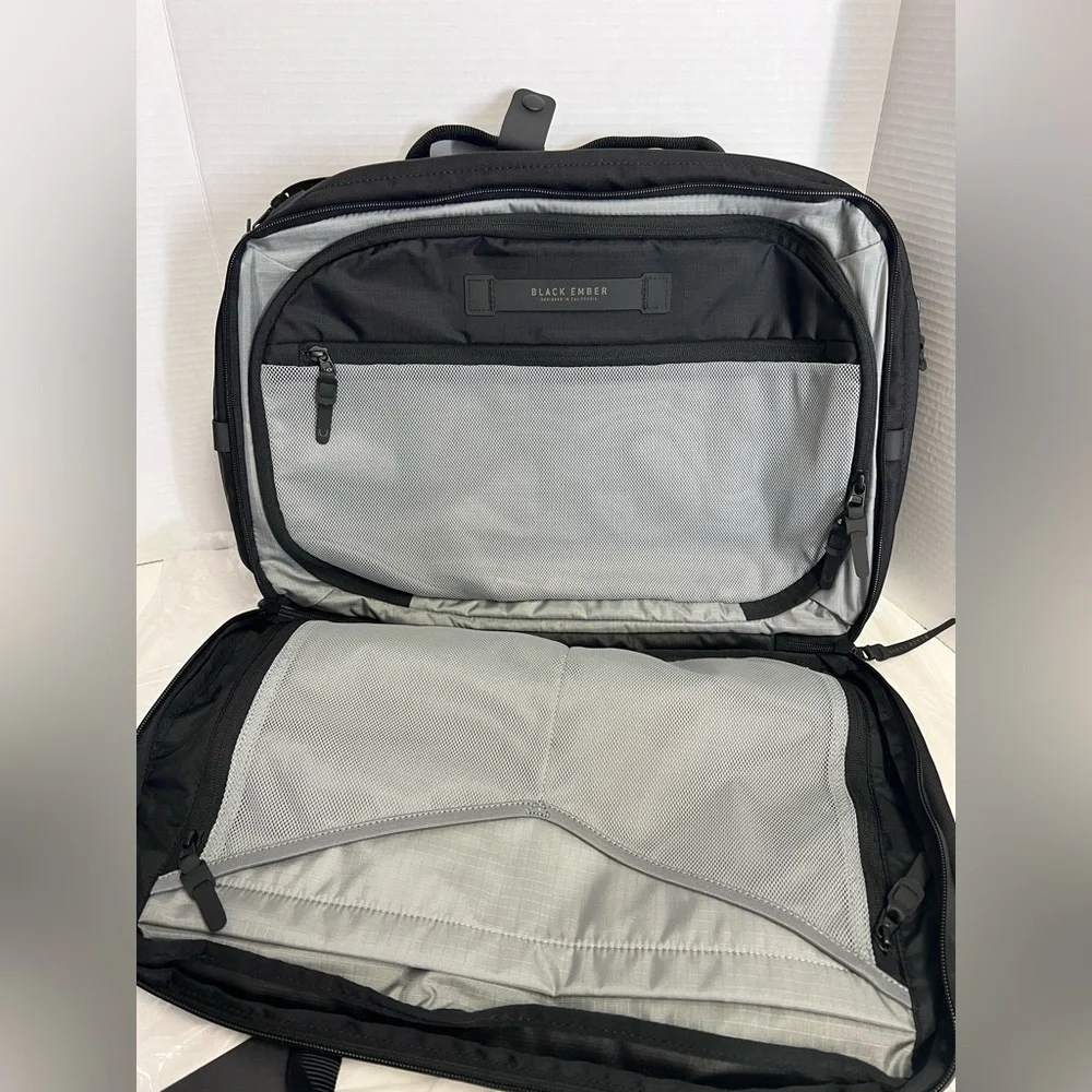 Black Ember Forge 30 (20L-30L) Briefcase Backpack